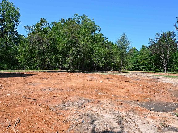 3rd image of 1169 Highway 46 N
