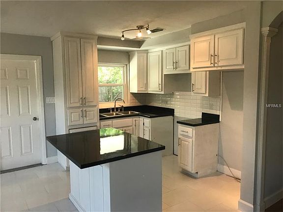 4th image of 4930 Anzio St