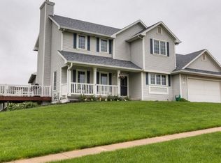 207 N 15th St, Indianola, IA 50125