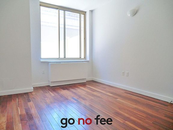 5th image of 454 Manhattan Ave APT 1I