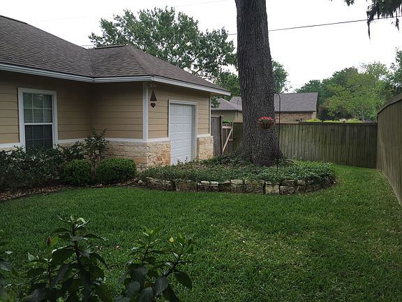 3rd image of 116 Beechwood St
