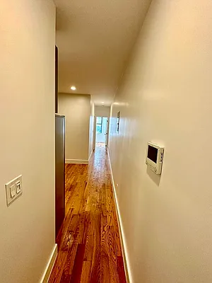 Rented by Max Apt LLC | media 3