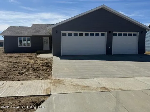 1331 Wahl St, Dickinson, ND 58601