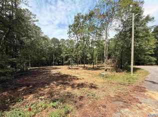 300 Hill St, Centre, AL 35960