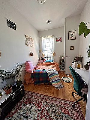 2nd image of 341 Vernon Ave #3F