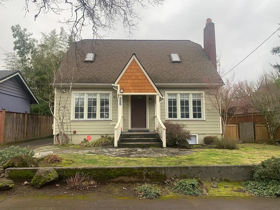 4311 SE 49th Ave