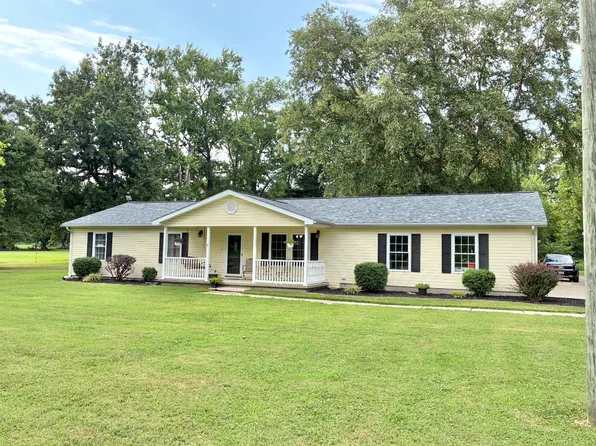 8864 N 1950th Blvd, Mount Carmel, IL 62863