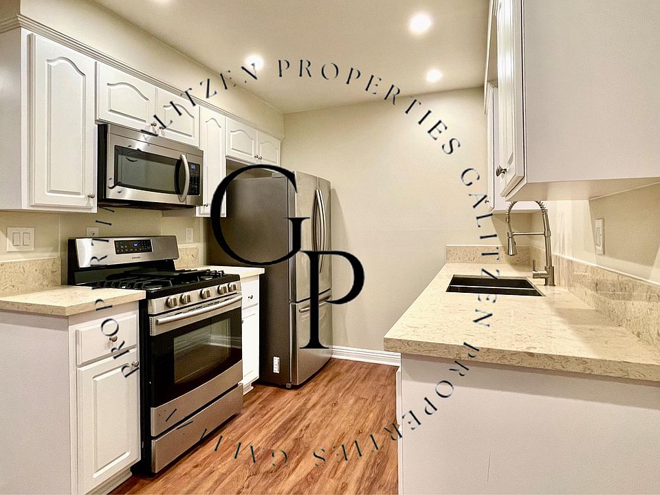 Full kitchen with Stainless Steel appliances