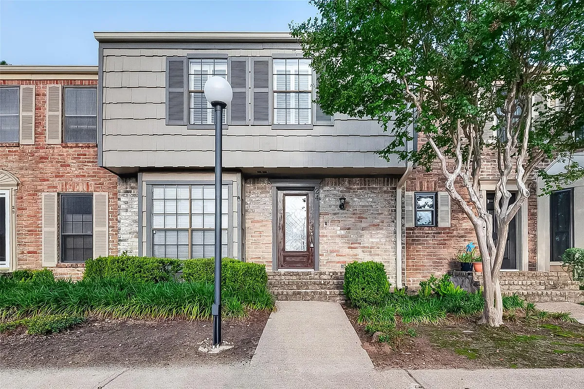 Building Photo - 7505 Memorial Woods Dr #24