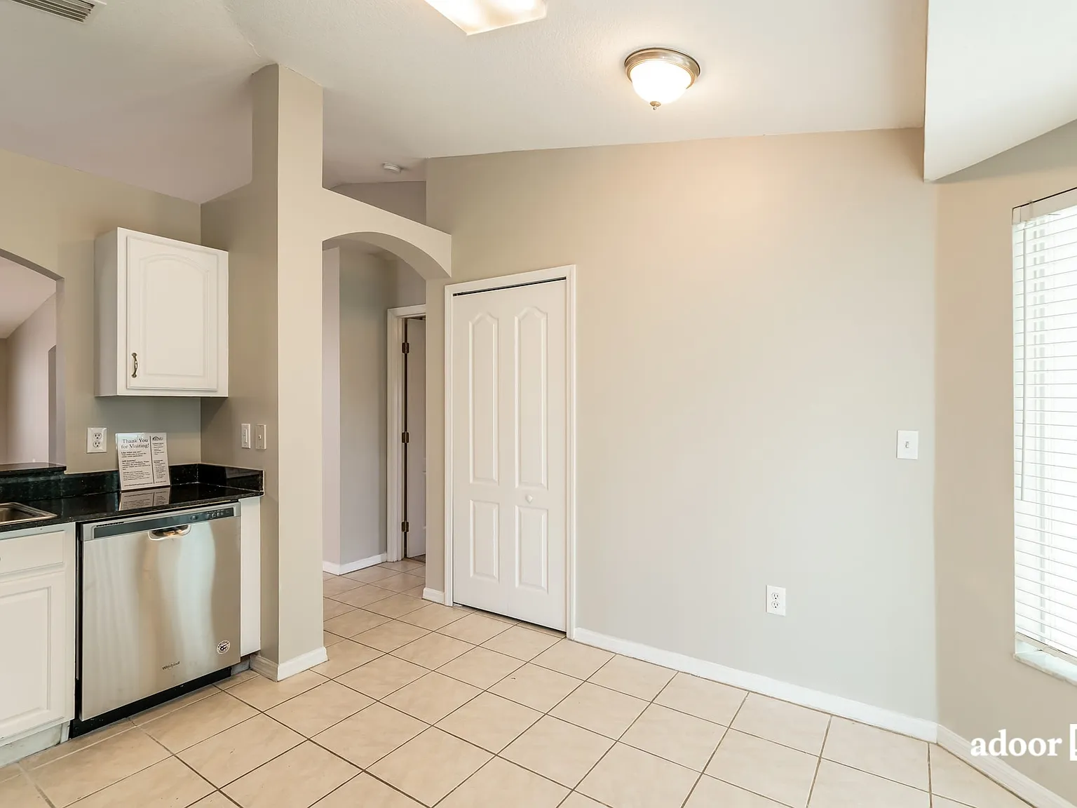 3 bed, 2.0 bath, 1300 sqft, $2,195 — Photo 2