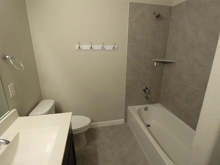 4007 Prairie Landing Ln — Photo 10