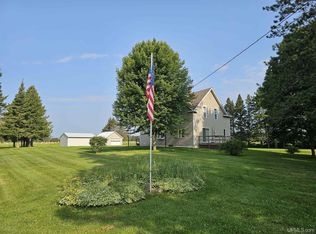 10523 Ll Rd, Rapid River, MI 49878