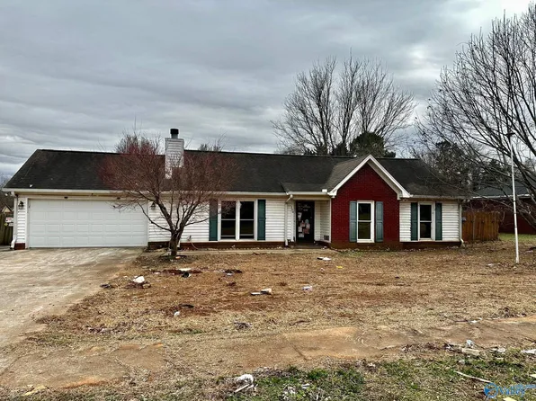 104 Lamirda Ct, Huntsville, AL 35810