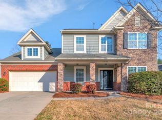12724 Hunting Birds Ln, Charlotte, NC 28278