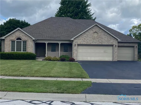 1422 Mill Creek Ln, Waterville, OH 43566