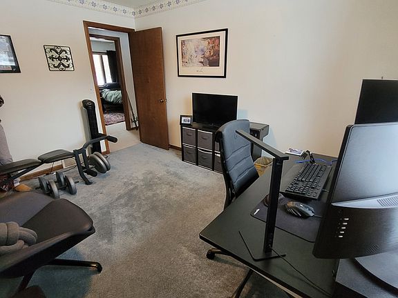 Second bedroom
