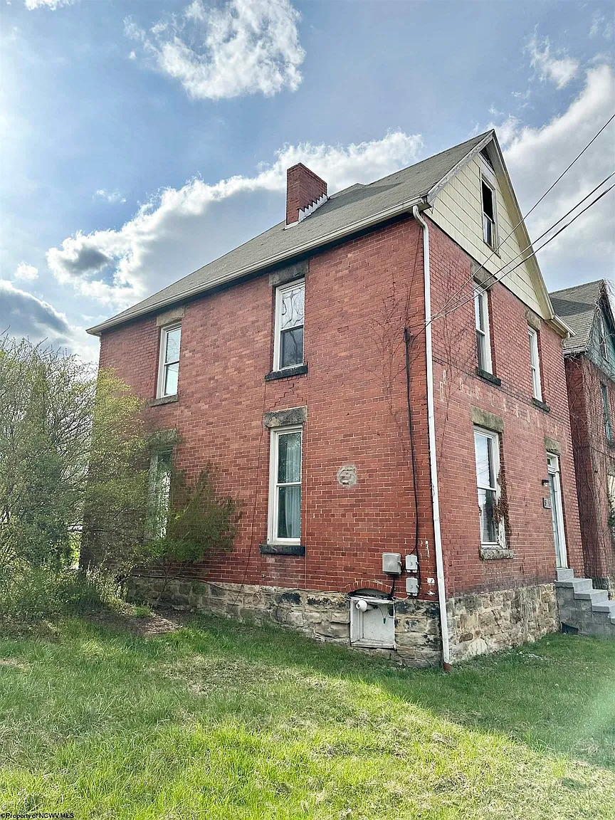 518 Market St photo 1
