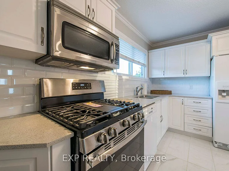 107 Hilliard Ave #A — Photo 6