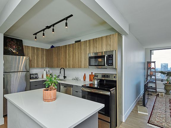 5th image of 440 N Wabash Ave APT 4004
