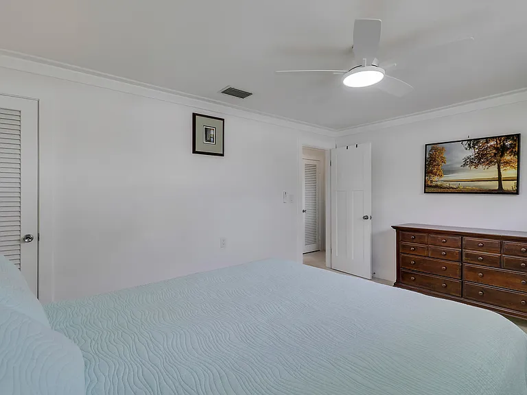 1518 Summer Ave — Photo 35