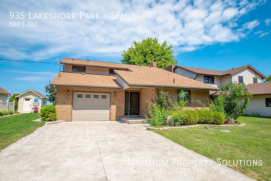 1st image of 935 Lakeshore Park