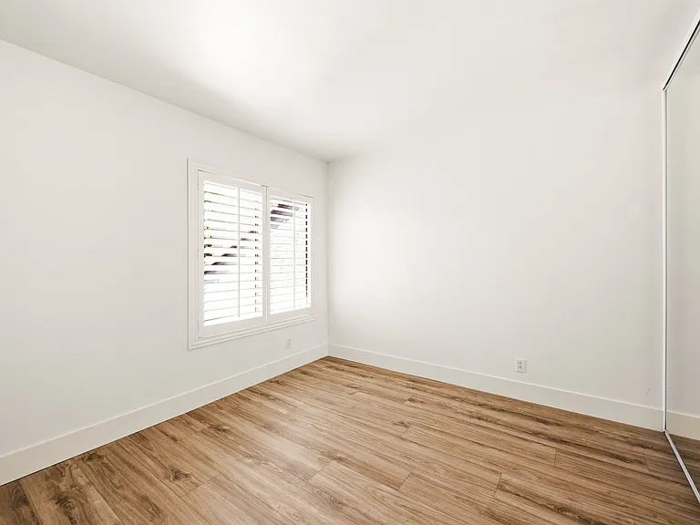 238 N Via Colinas — Photo 11