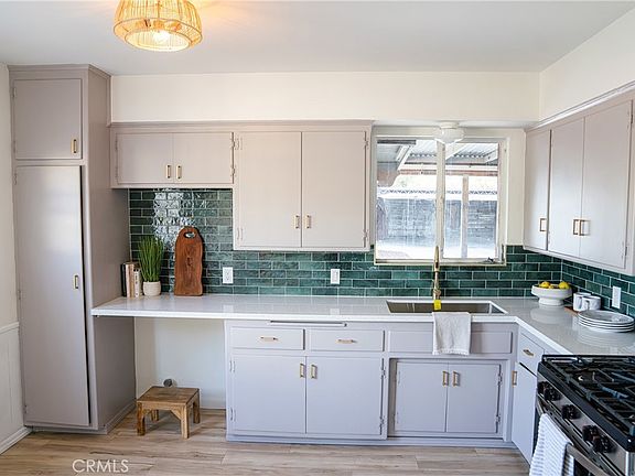 4th image of 10208 Olney St