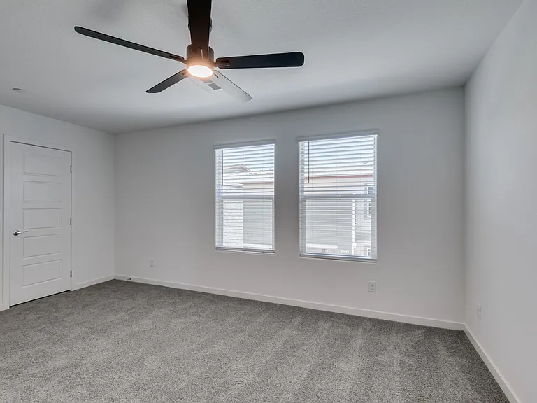 9849 Hidden Pass Ave — Photo 37