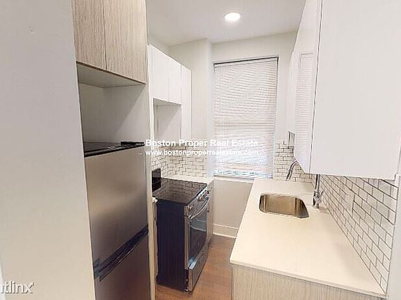 111 Park Dr. #14 Boston - Fenway Unit Photo 2