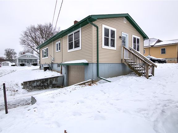 2nd image of 701 W 4th Street