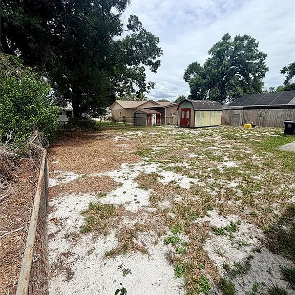 506 Holt Cir — Photo 5