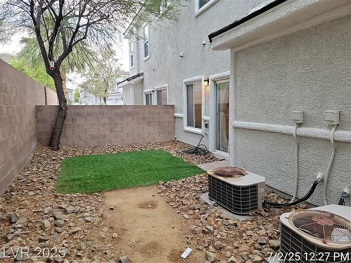 228 Friendly Ct — Photo 27