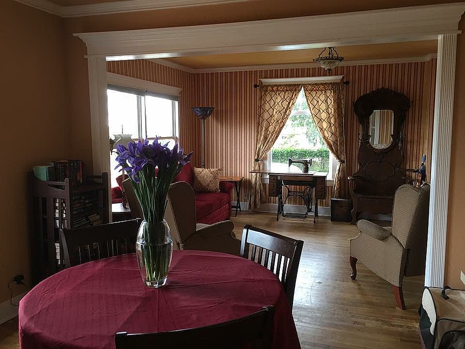 2nd image of 155 E Felicita Ave
