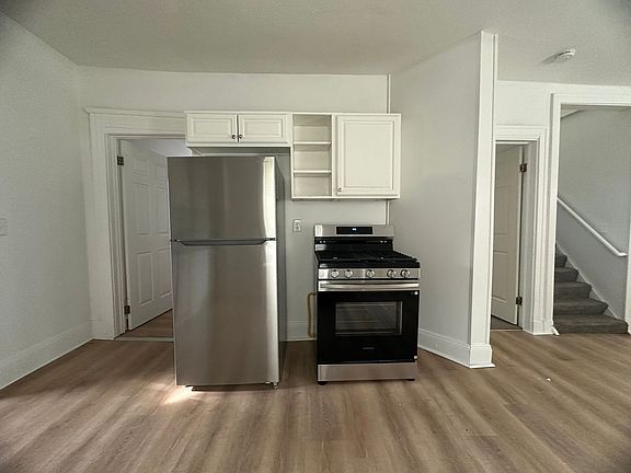 3rd image of 8609 Clark Ave