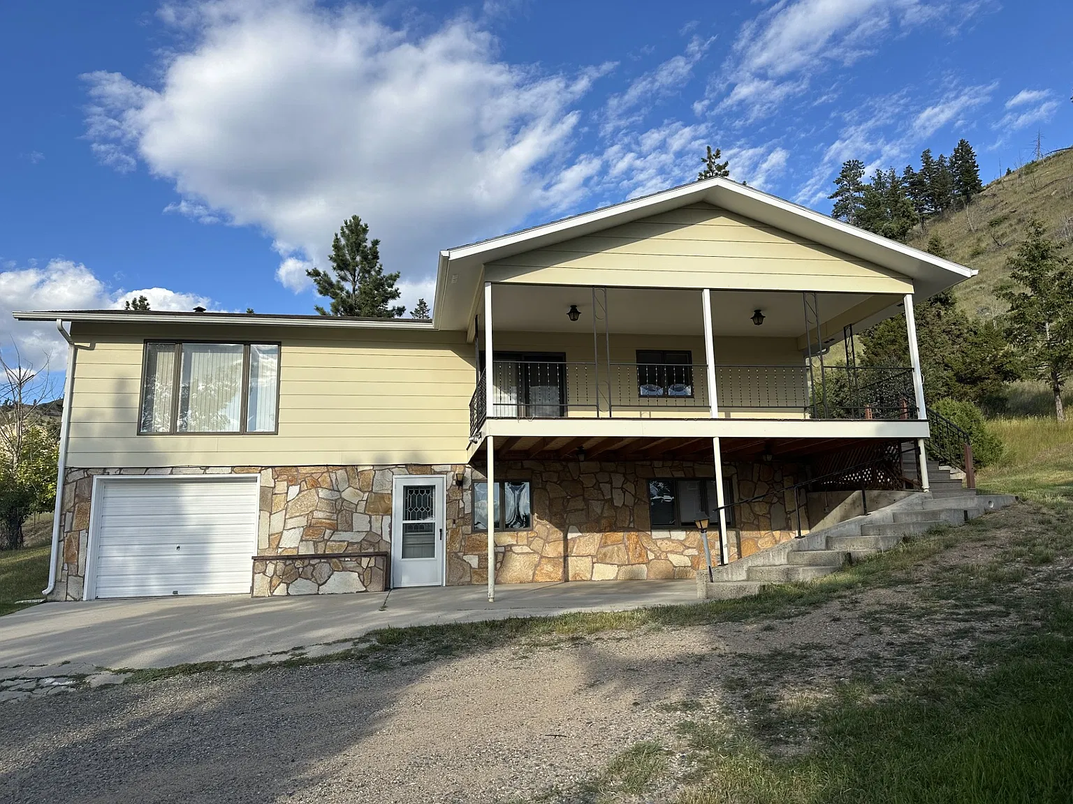 3 bed, 2000 sqft, $2,800 — Photo 2