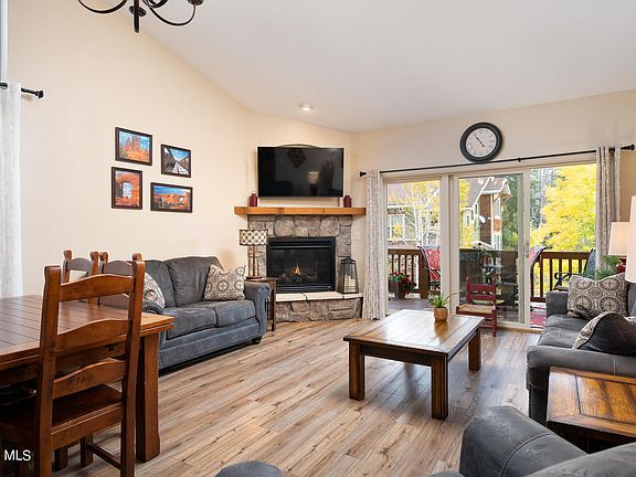 4th image of 528 Baker Drive