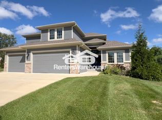 11704 W 157th St, Overland Park, KS 66221