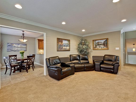 4th image of 2427 Rebecca Lynn Way