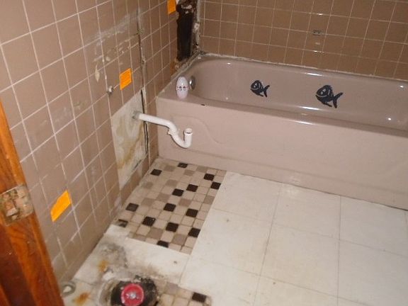 5th image of 5711 S Hoyne Ave