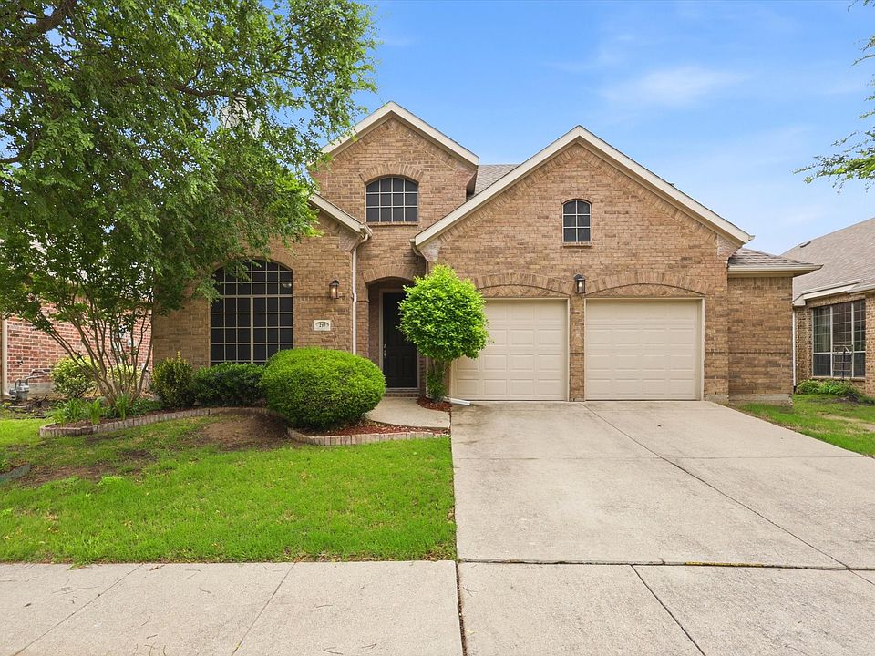 1st image of 217 Cox Dr
