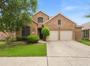 217 Cox Dr, Fate, TX 75087