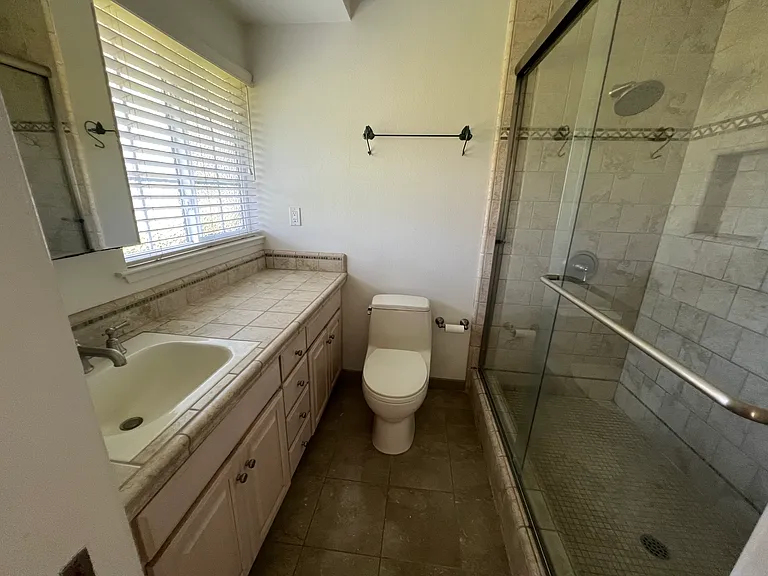 1305 Avalon Dr — Photo 14