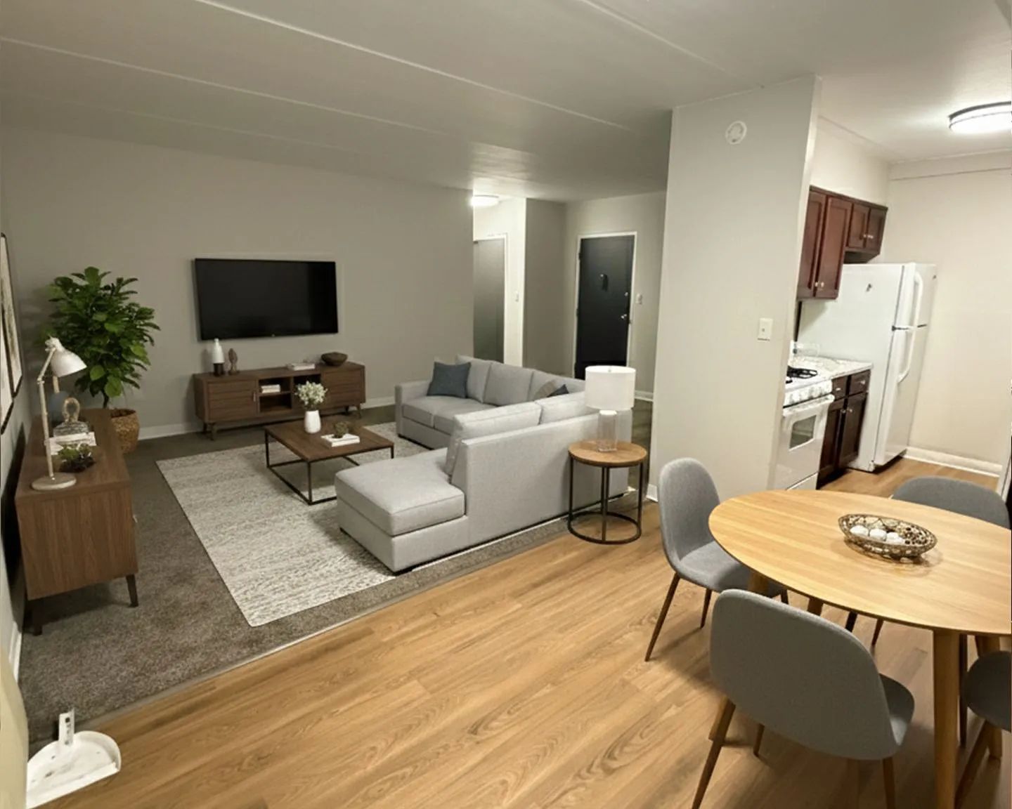 Hill Manor/Edgemont Terrace — Photo 4