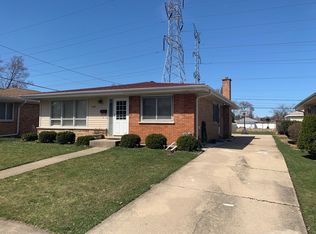 6740 Hazel St, Morton Grove, IL 60053
