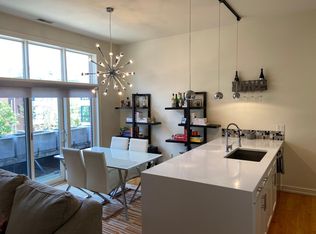 1127 Marcy Plz, Omaha, NE 68108
