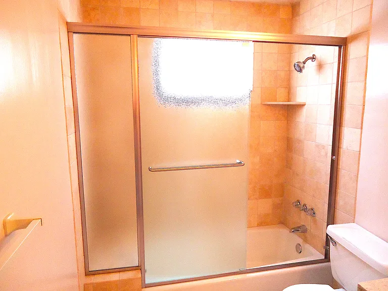 8840 Huntington Dr — Photo 16