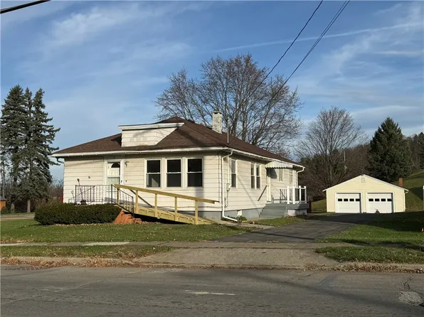 6 West Ave, Arkport, NY 14807