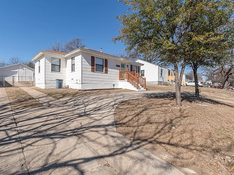 1733 Melba Ct — Photo 26
