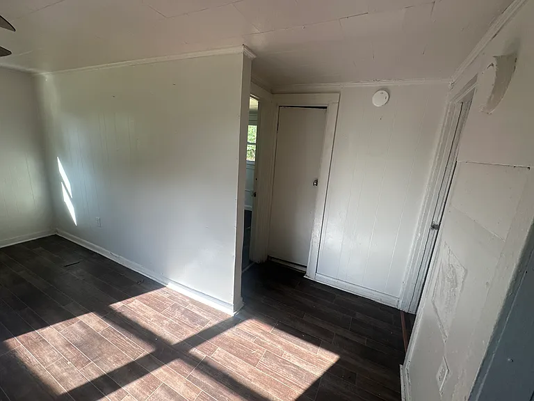 101 Walker Ln — Photo 10