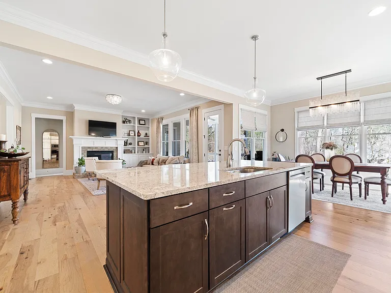1020 Turnberry Cir — Photo 18
